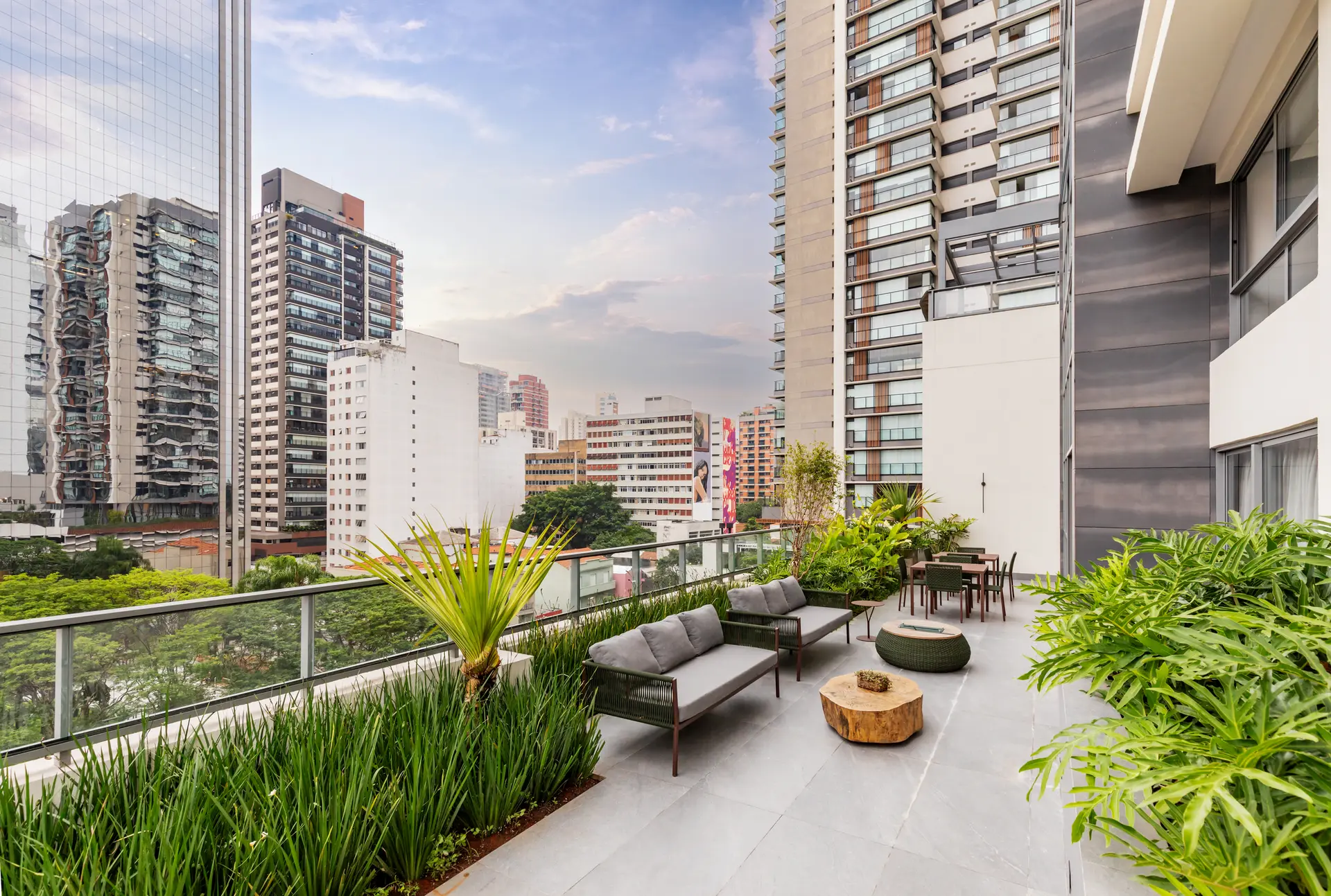 HUB Pinheiros — área de lazer 1