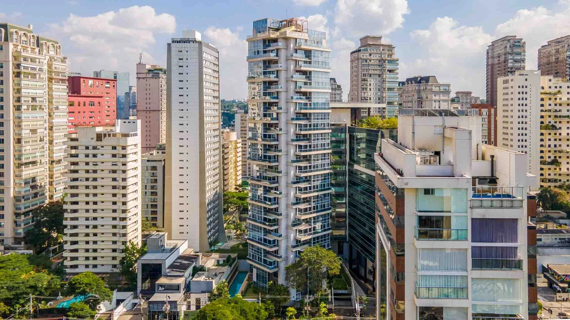 Fachada 2 do Celebrity em Itaim Bibi, São Paulo