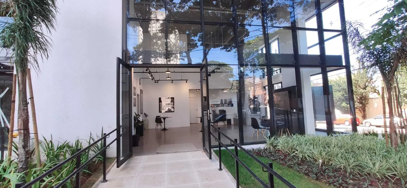 Fachada 2 do Practical Life Campo Belo II – Comercial em Campo Belo, São Paulo
