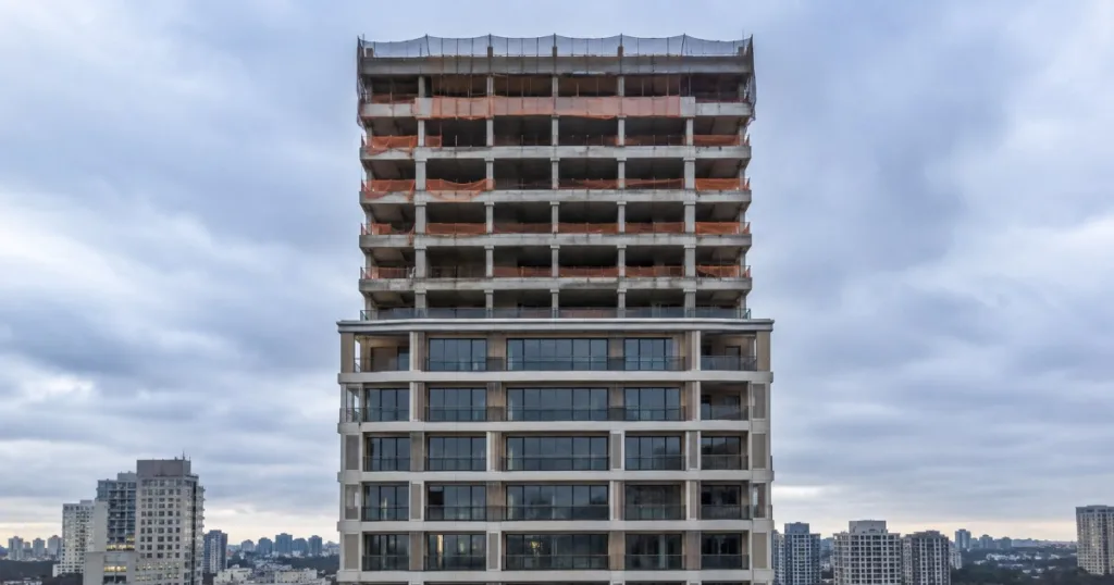 Na planta, em construção ou pronto: quanto o estágio da obra muda o preço do m² em São Paulo